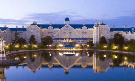 Ir a Disneyland Paris desde el hotel Disney Newport Bay Club
