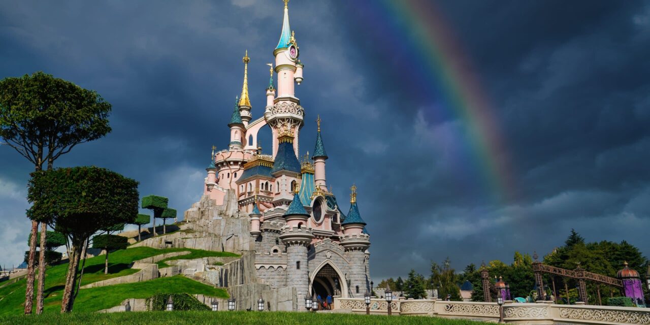 ¿Cómo disfrutar al máximo de Disneyland Paris, incluso bajo la lluvia?