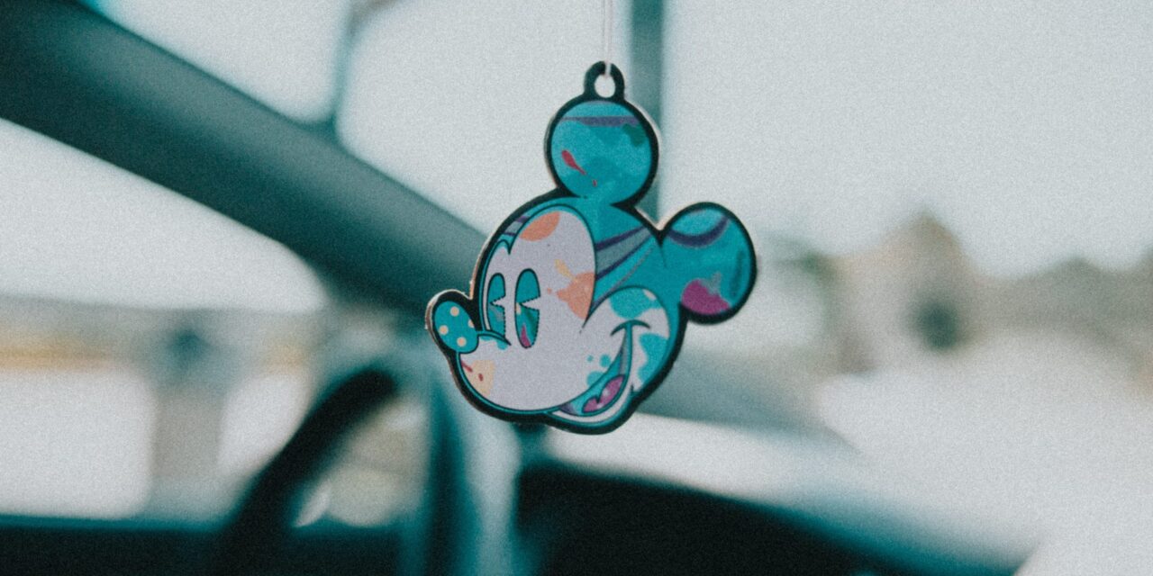 ¿Cómo reservar un día en Disneyland Paris con mi Pase Anual?
